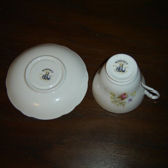 Regency pink yellow Rose cup and saucer VGU - Picture 7 of 7